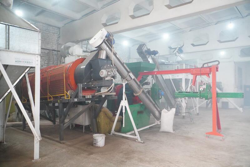 Аким области ознакомился с социальными объектами и новым производством в Аккольском районе