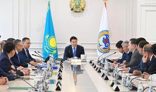 Дархан Сатыбалды обсудил с ректорами вузов приоритеты нового учебного года