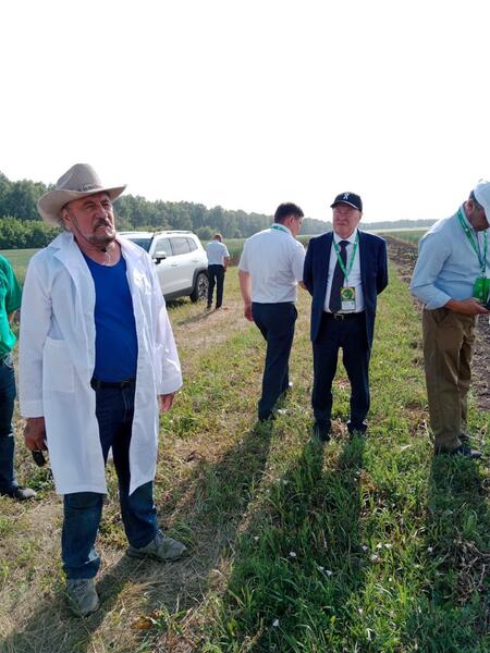 Казахстан представил инициативы по развитию растениеводства и кооперации на «Всероссийском дне поля – 2026»