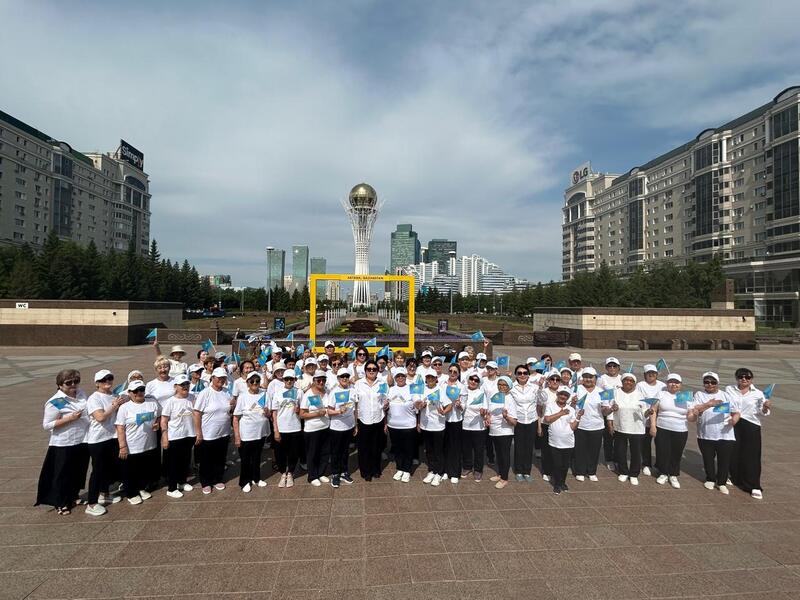 В Астане пенсионеры по-особенному отметили День государственных символов