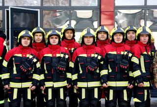 Безопасность тех, кто спасает: в регионах страны поэтапно обновляется защитная экипировка пожарных