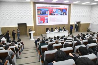 Сотни соискателей и работодателей собрала на своей площадке ярмарка вакансий в Астане