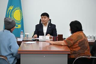 Аким города провёл приём граждан по личным вопросам