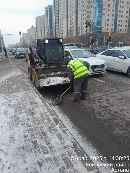 За два дня из Астаны вывезено более 3 000 кубометров снега