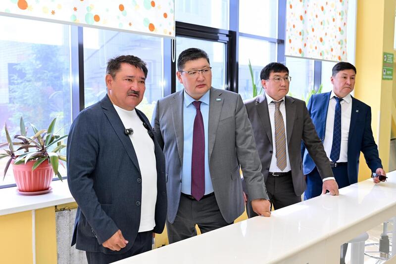 Аким области ознакомился с работой детского сада «Zhuldyz-Ardak» в Семее