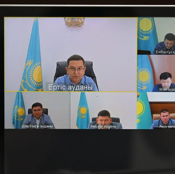 Аким Павлодарской области Асаин Байханов провел совещание по вопросам прохождения вегетационного периода и заготовки кормов
