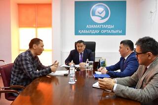 Аким Акмолинской области провел прием граждан по личным вопросам