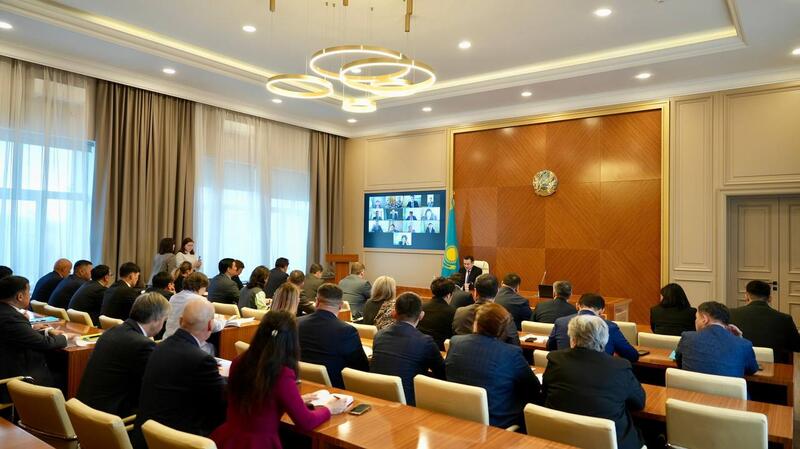 В акимате ВКО проверили ход выполнения поручений руководителей страны и области