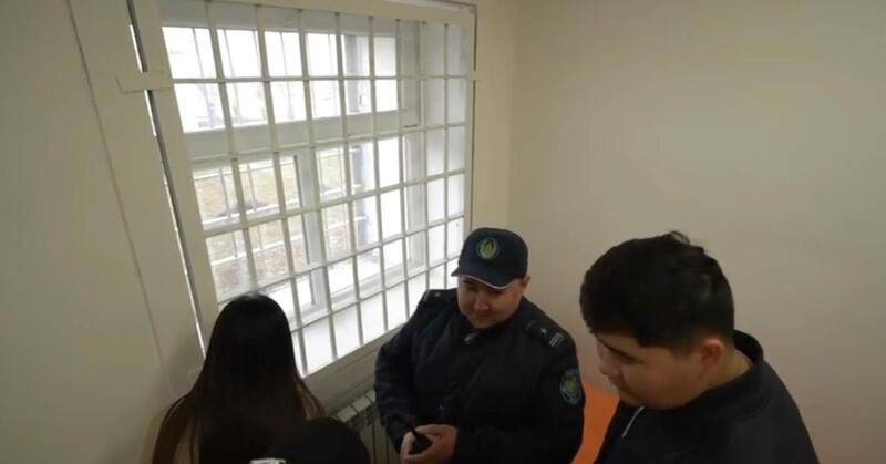 «Закон и порядок»: в Астане для студентов организовали экскурсию в следственный изолятор
