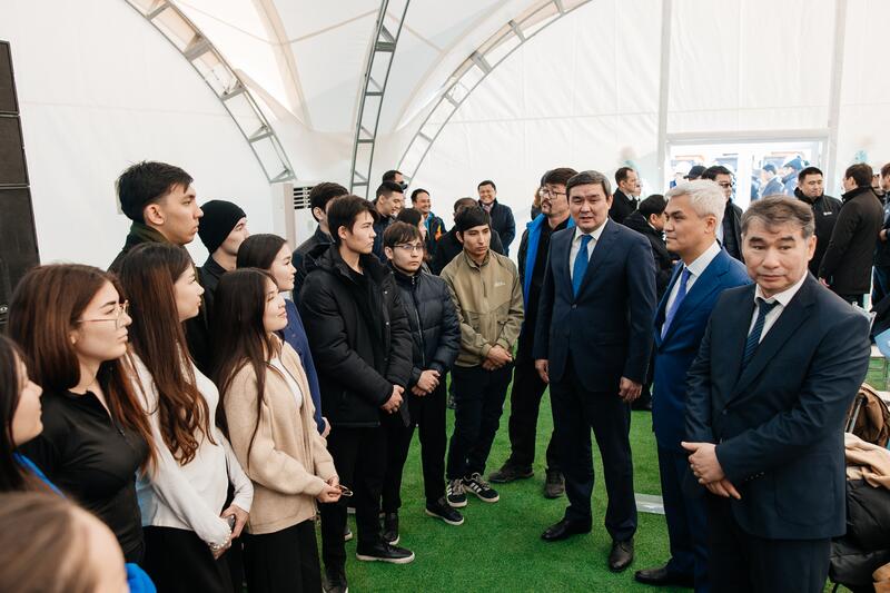 В Атырауской области забили первые сваи Газосепарационного комплекса