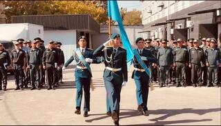 Из Шымкента в армию отправилась очередная команда призывников