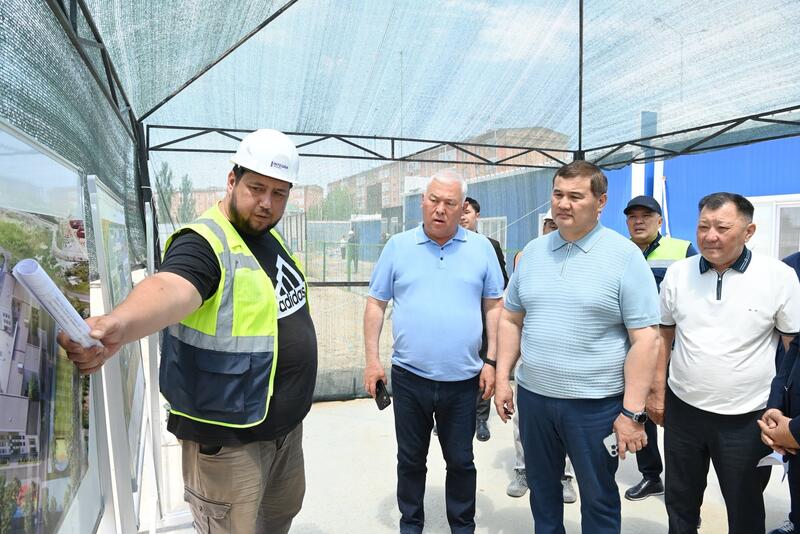 Глава региона ознакомился с темпами работ на строительных площадках образовательных учреждений