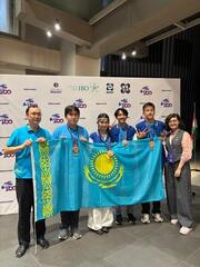 Четыре бронзы принесли казахстанские школьники с самой престижной биологической олимпиады мира