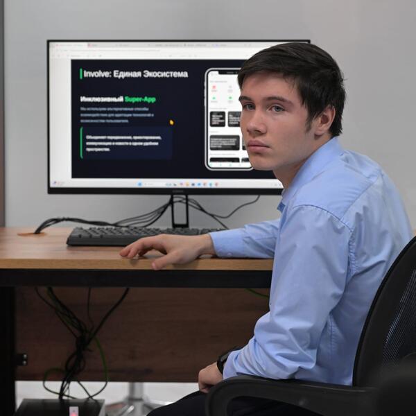 Асаин Байханов посетил региональный Pavlodar Hub и ознакомился с ходом развития IT-экосистемы региона