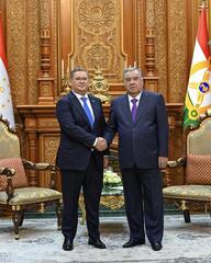 Президент Таджикистана принял главу МИД Казахстана