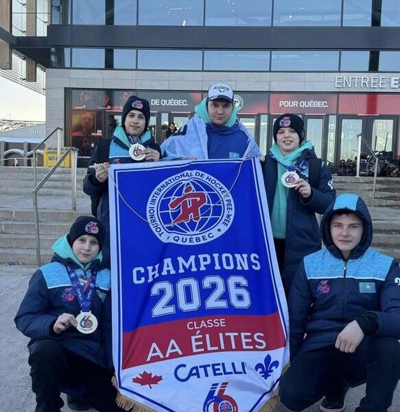 Карагандинские хоккеисты вместе с Astana Team взяли золото на международном турнире в Канаде