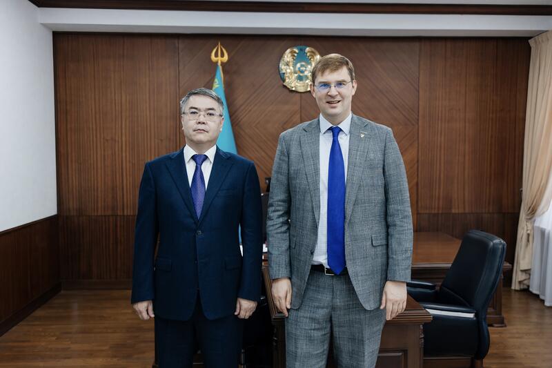 Аким Атырауской области встретился с основателем и генеральным директором Freedom Holding Corp. Тимуром Турловым