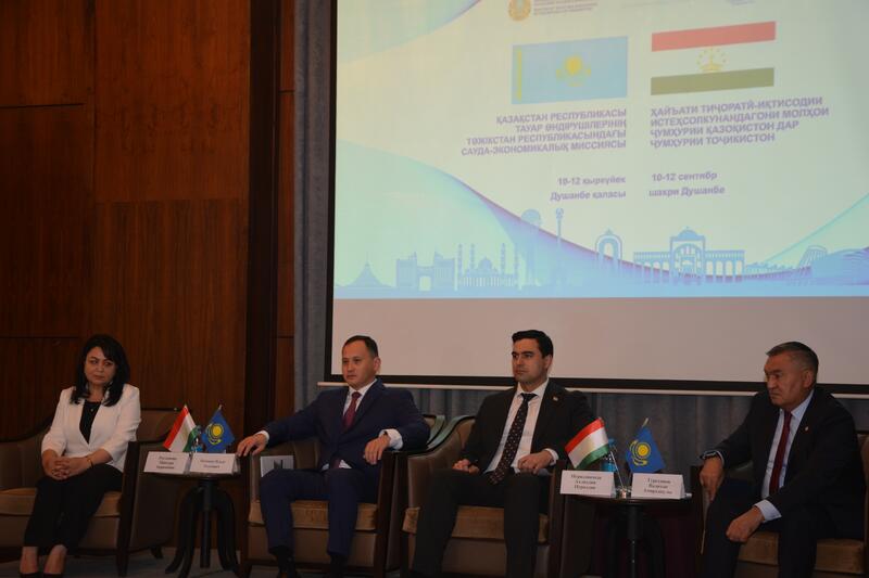Бизнесмены из Казахстана подписали экспортные контракты на 82,1 млн долларов в Душанбе