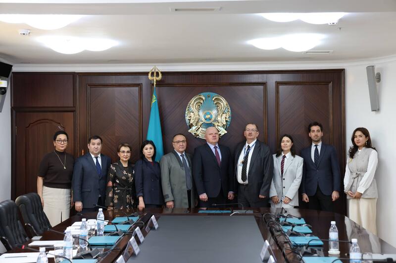 В Высшем Судебном Совете Республики Казахстан состоялась встреча Председателя Совета Дмитрия Малахова с Главой Офиса программ ОБСЕ в Астане Алексеем Роговым