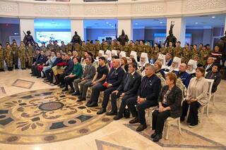 Потомкам казахстанских воинов вручили медаль «За доблесть и верность долгу»