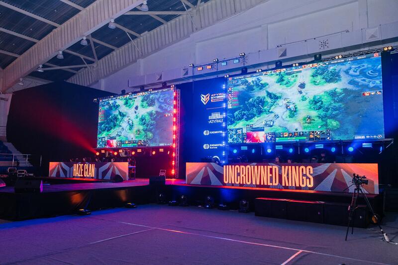 В Атырау впервые проходит международный киберспортивный турнир