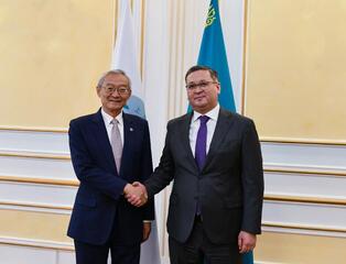 Глава МИД Казахстана встретился с Генеральным секретарём ШОС