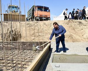 В Сырдарьинском районе начато строительство завода по глубокой переработке кукурузы