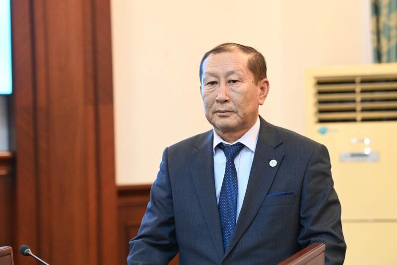Облыстық мәслихаттың кезектен тыс сессиясы өтті