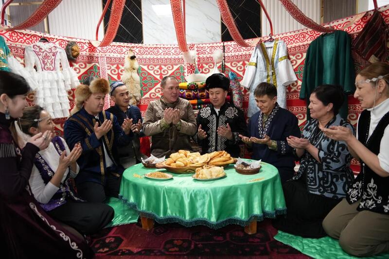 Наурызнама: Спасатели МЧС отметили праздник «Көрісу күні»