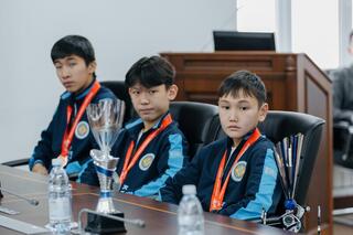 Аким области принял призёров чемпионата мира по кёкусинкай каратэ