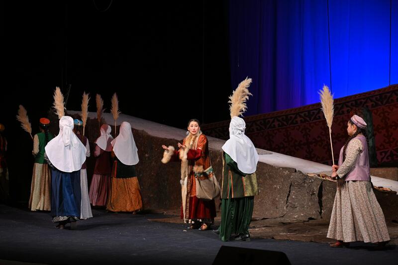 В Шымкенте был показан спектакль «Абай айтқан «Еңлік-Кебек»