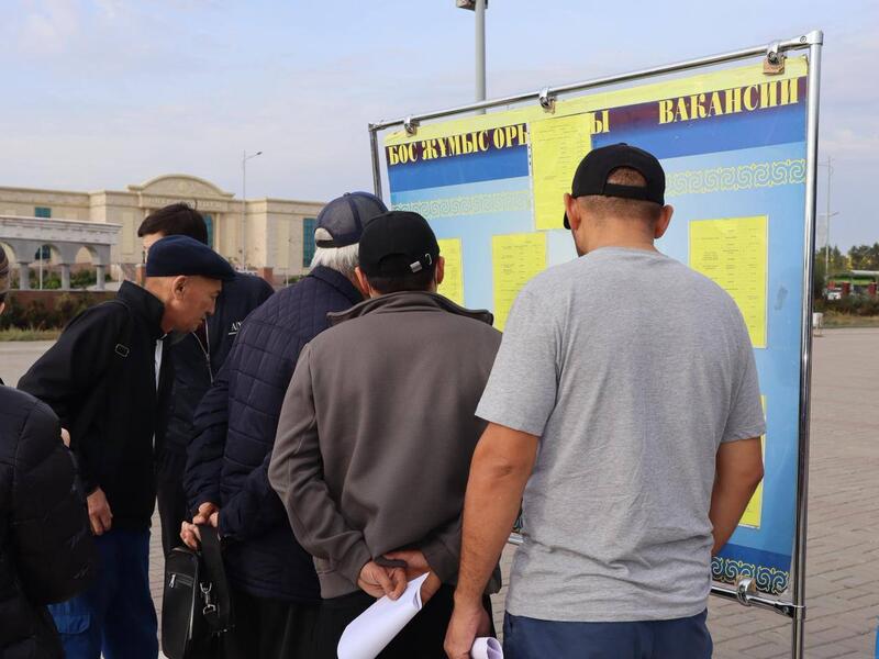 В Актюбинской области прошла масштабная ярмарка вакансий «Труд. Общество. Единство»