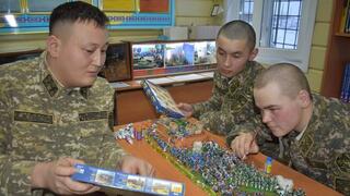 В Карагандинской области военнослужащие создают исторические диорамы