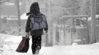 В Астане учащиеся 0-9 классов будут учиться дистанционно