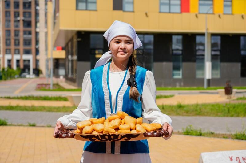 Работа с войлоком, рукоделие и национальные игры: при столичной школе работает уникальный этнолагерь