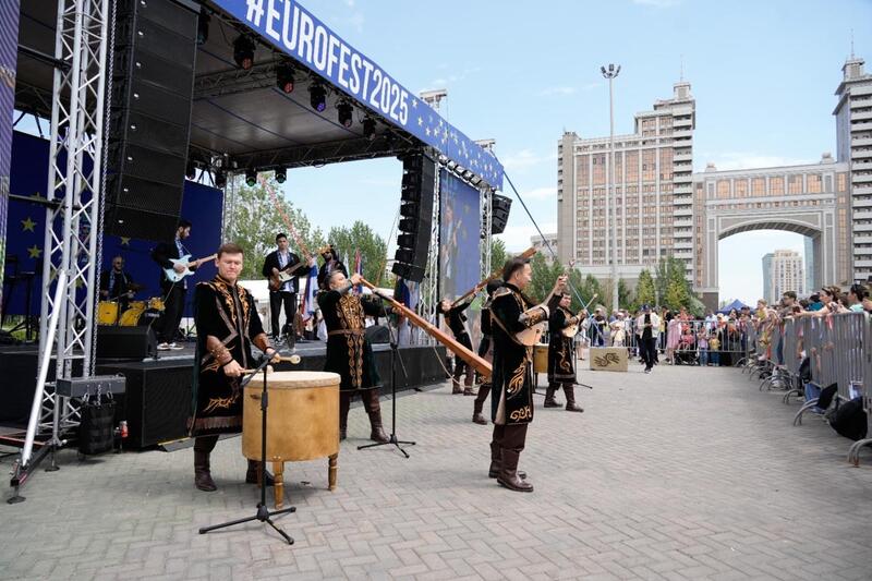 Фестиваль EuroFest 2025 проходит в парке «Ғашықтар» в Астане