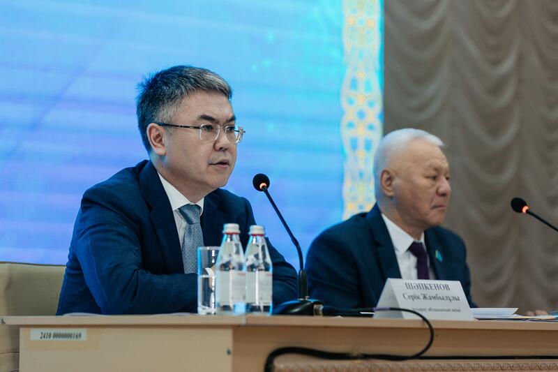 Глава региона встретился с жителями Махамбетского района