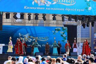 В ТУРКЕСТАНЕ ОТМЕТИЛИ 1 МАЯ – ДЕНЬ ЕДИНСТВА НАРОДА КАЗАХСТАНА