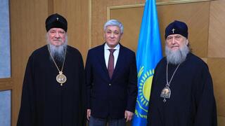 Аким Карагандинской области встретился с митрополитом Астанайским и Казахстанским Александром  