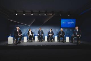 Глава МНЭ принял участие в панельной сессии «Новый рассвет для Евразии» в рамках Всемирного экономического форума в Давосе