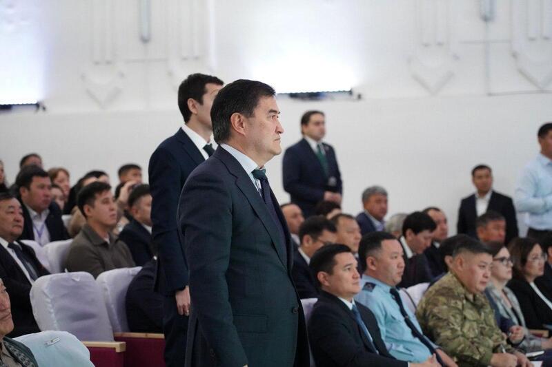 На встрече с населением Буландынского района аким области Марат Ахметжанов обсудил актуальные вопросы развития региона