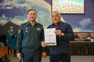 Более десяти юношей села Родина отправились служить Родине