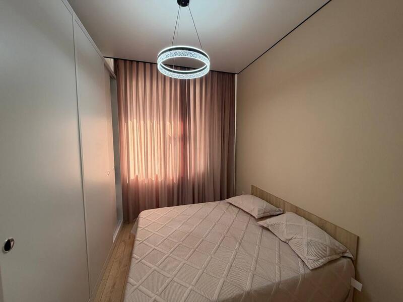 Тепло и забота: семье сотрудника МЧС вручили ключи от квартиры