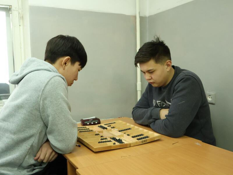 В Восточном Казахстане стартовал областной чемпионат по тоғызқұмалақ