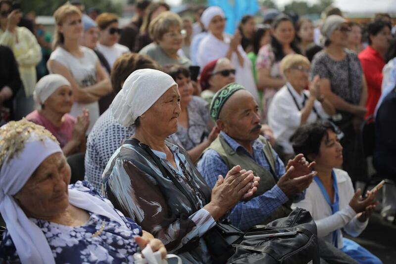 57 семей получили ключи от новых квартир в Макинске