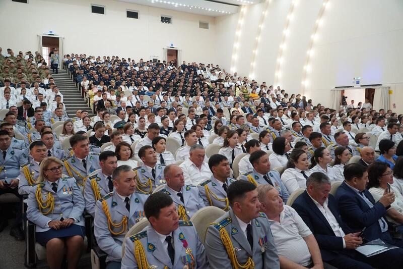 Во Дворце культуры «Кокшетау» чествовали полицейских