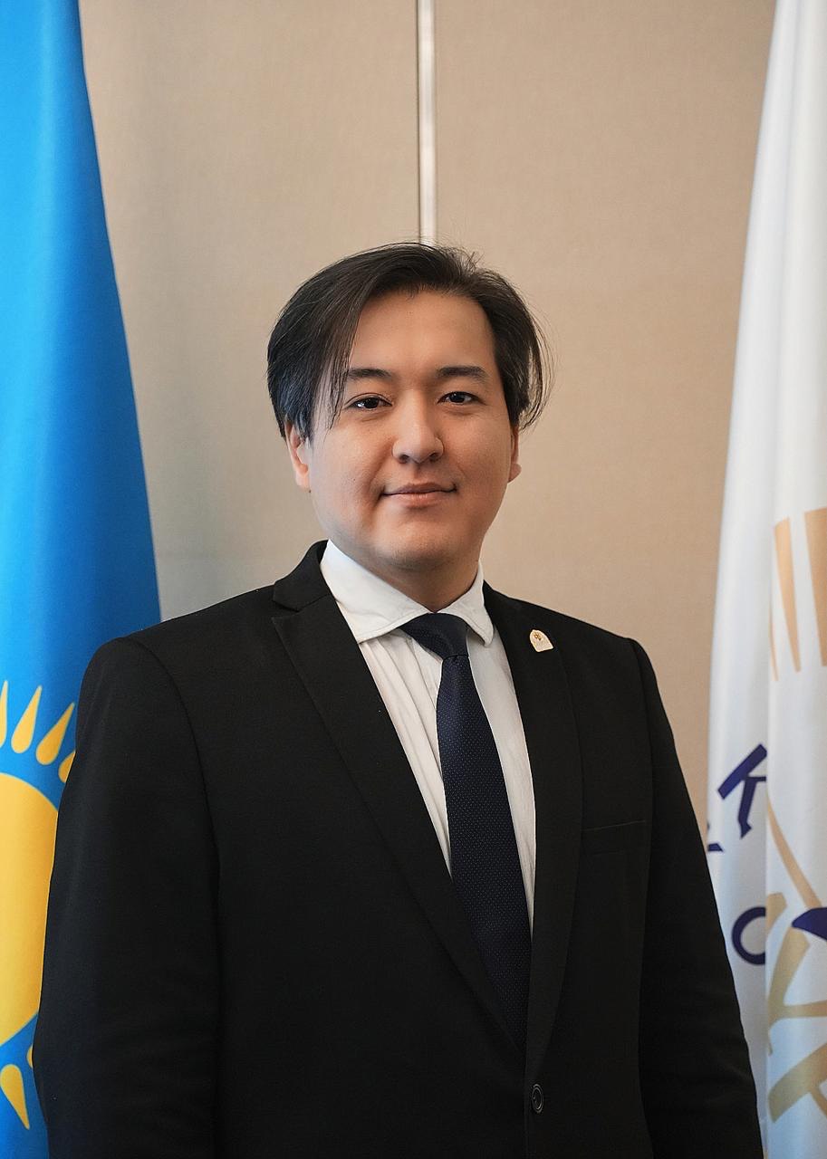 Резервист Президентского молодежного кадрового резерва Әбсадықов Айқожа назначен директором департамента Минпросвещения РК