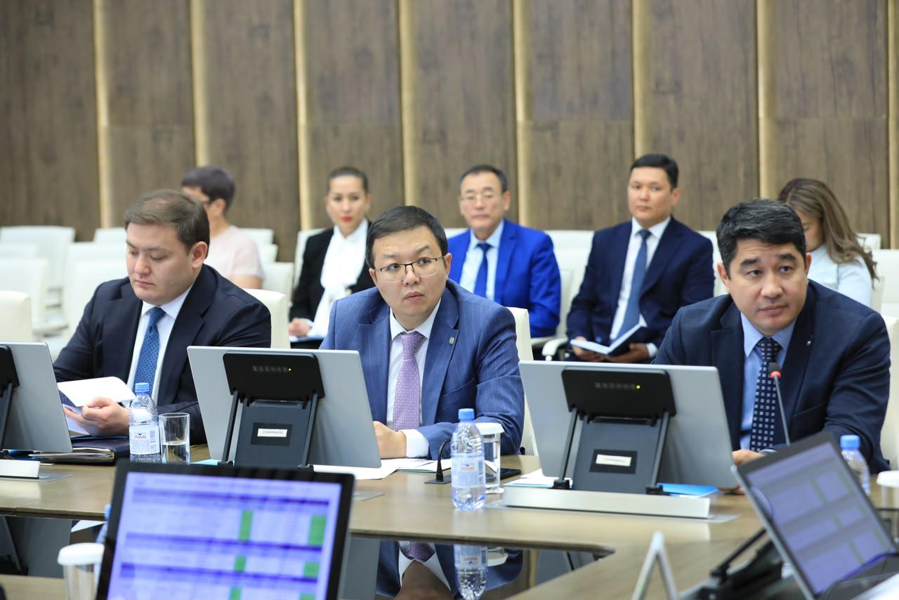 Определены обладатели образовательных грантов за счет средств местного бюджета на подготовку медицинских кадров