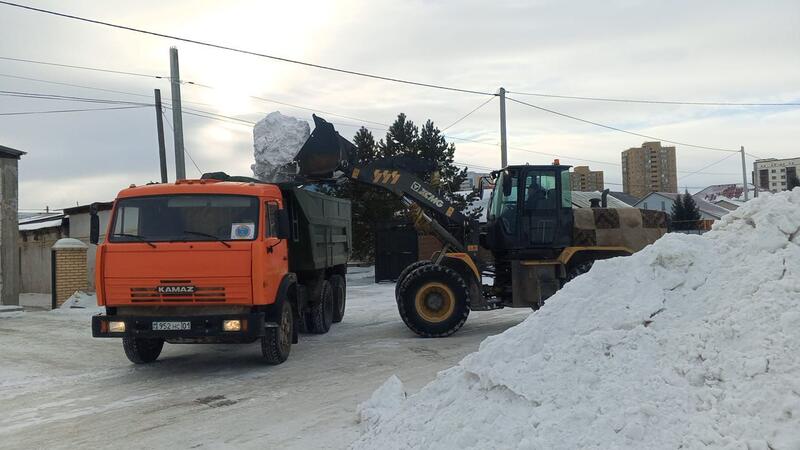 С начала зимнего сезона из Астаны вывезено около 2,8 млн кубометров снега