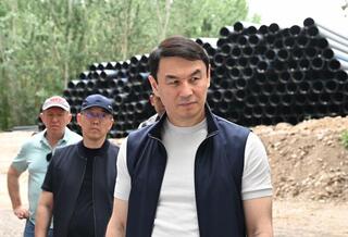 Дархан Сатыбалды поручил завершить модернизацию объектов в Бостандыкском районе без отставания от графика